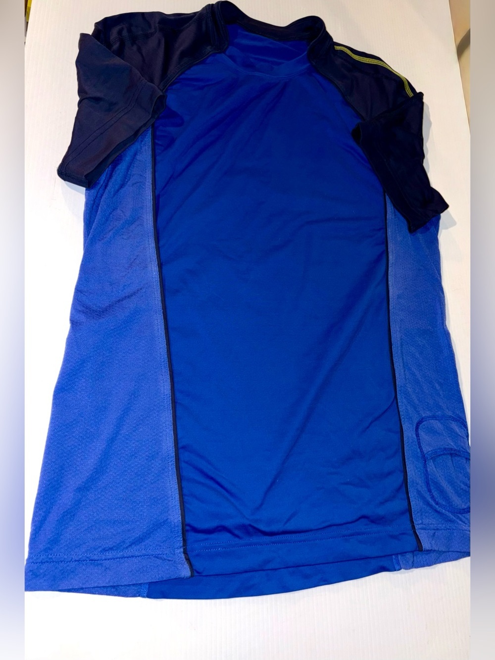 lululemon athletica Men's Short Sleeve Athletic Tee in Bright Blue and Navy